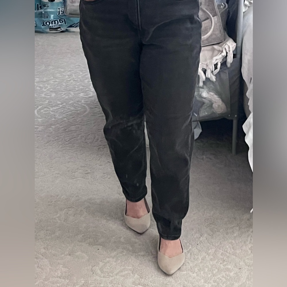 American Eagle stretch, curvy Mom jeans for extra short.